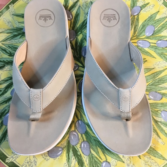 Mens Hyperlight Slide Nubuck Flip Flop MA22F11, Peter Millar, Stone, Size 9,New - Picture 2 of 9